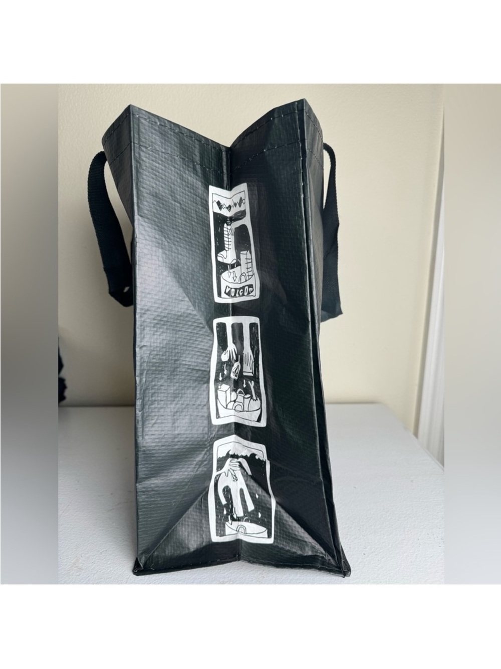 NEW Volcom Logo Black & White Reusable Shopping Tote Gift Bag Minimalist Beach - Picture 4 of 7